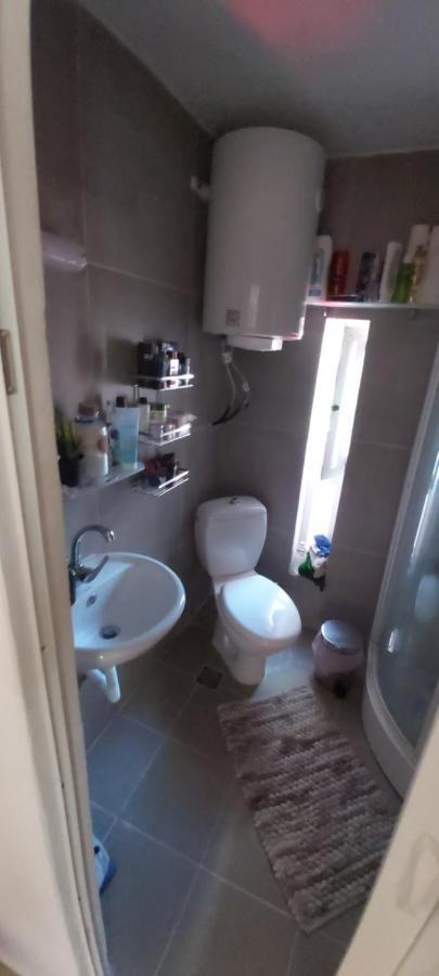 קרמסטי Azalea Garden Apartment With Mountain View מראה חיצוני תמונה