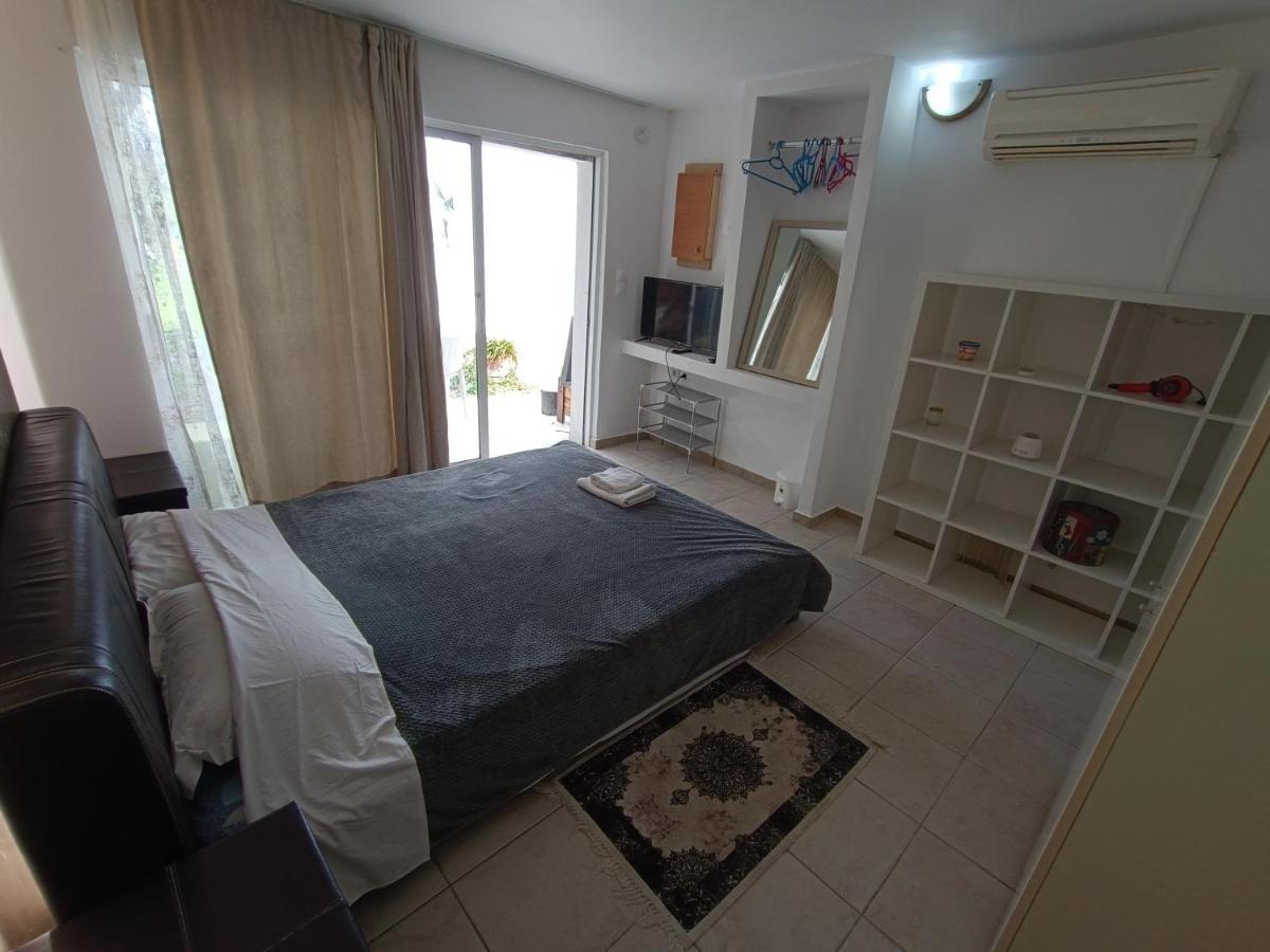 קרמסטי Azalea Garden Apartment With Mountain View מראה חיצוני תמונה