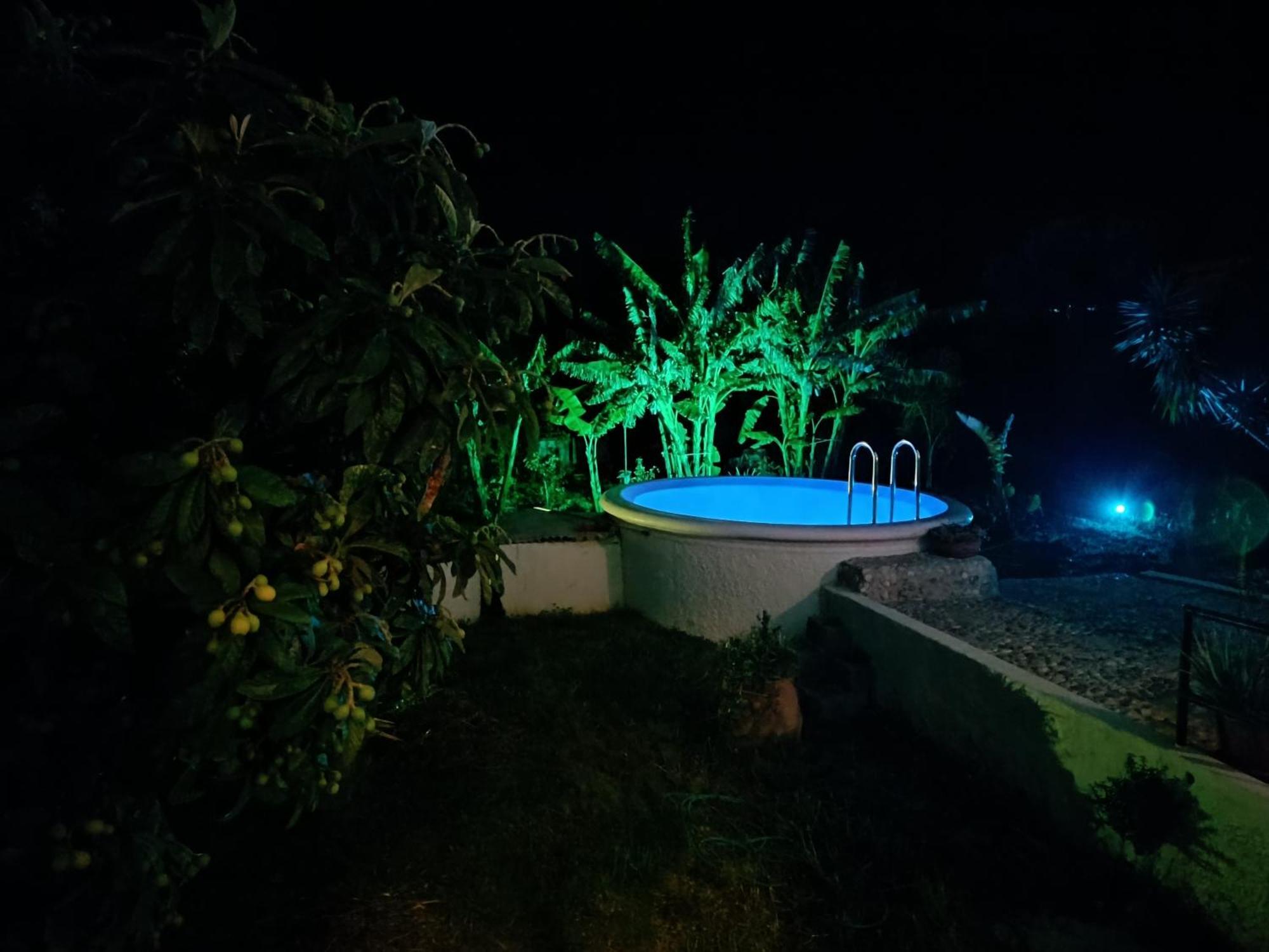 קרמסטי Azalea Garden Apartment With Mountain View מראה חיצוני תמונה